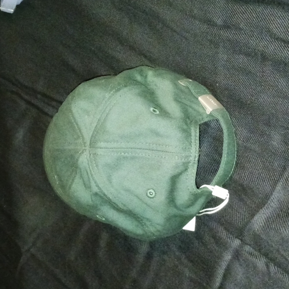 Lacoste hat green - Picture 2 of 4